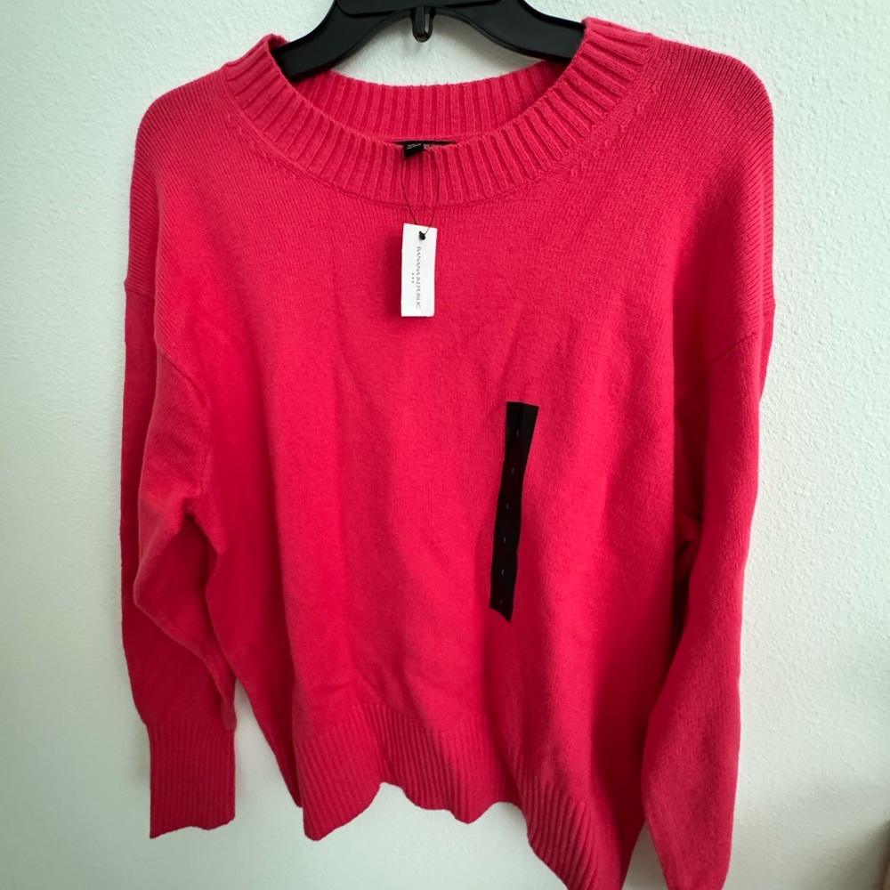 Banana Republic Pink Crew Neck Sweater with Ribbed Trim New!